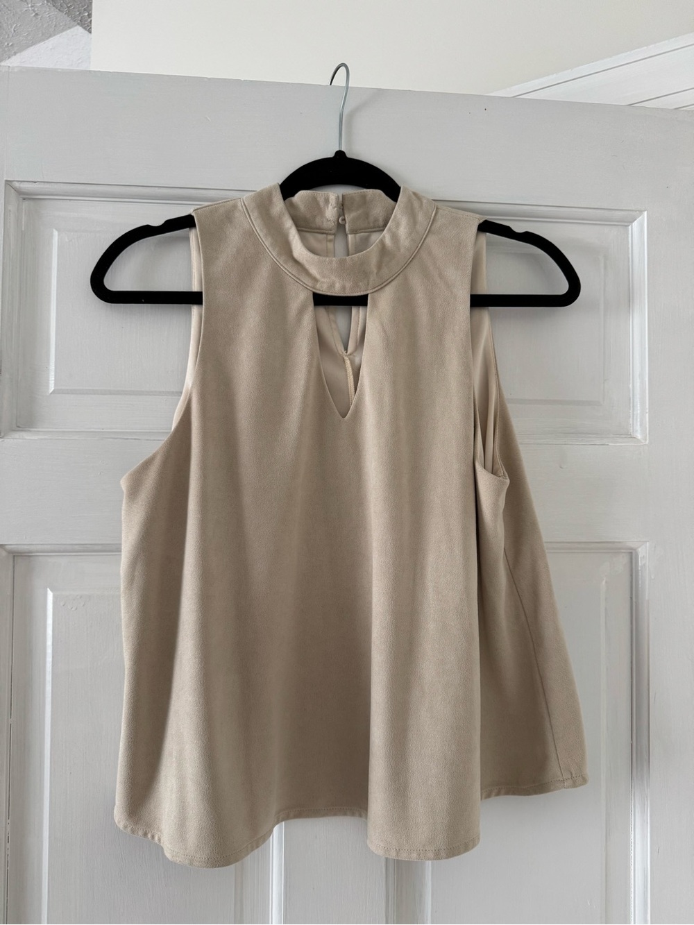 She + Sky Sleeveless Mock Neck Keyhole Camisole - Beige